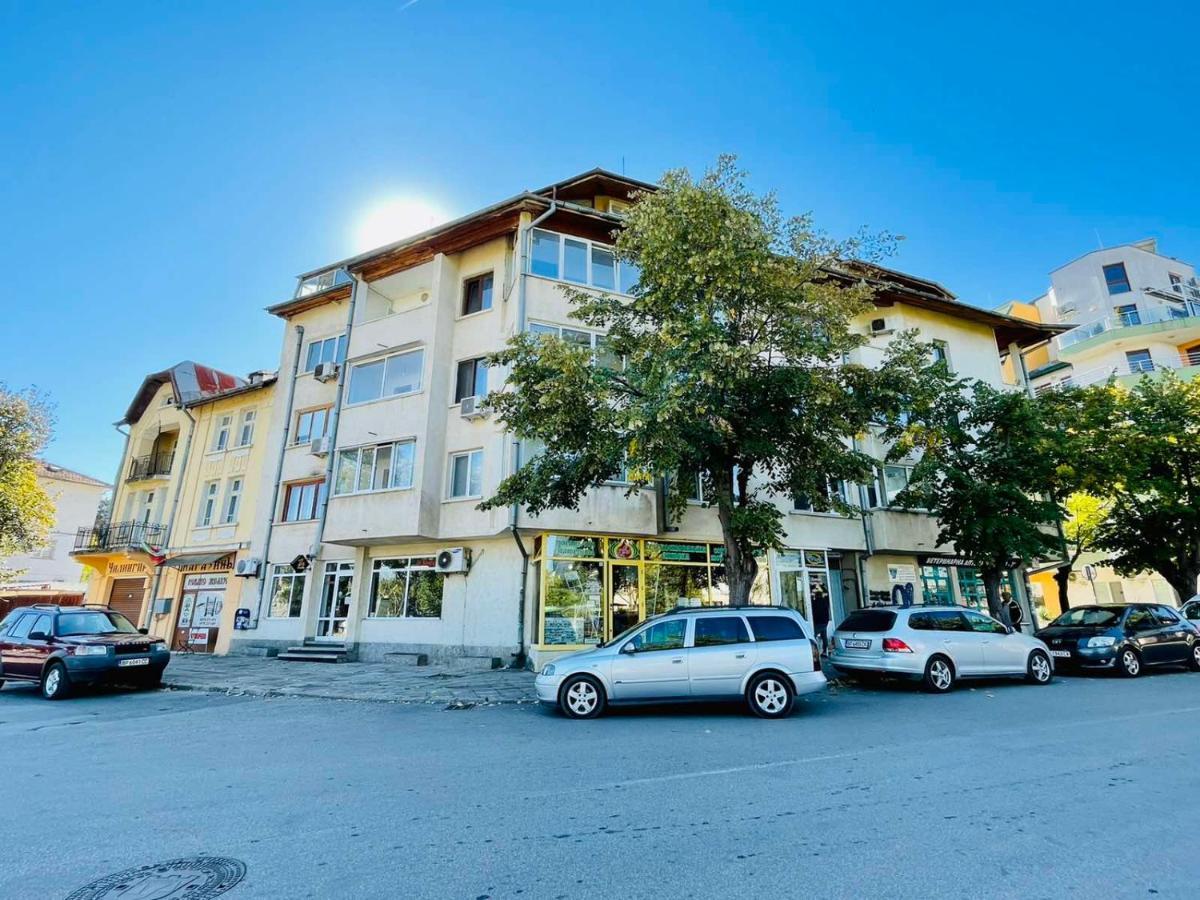 Panorama-М Lägenhet Vratsa Exteriör bild